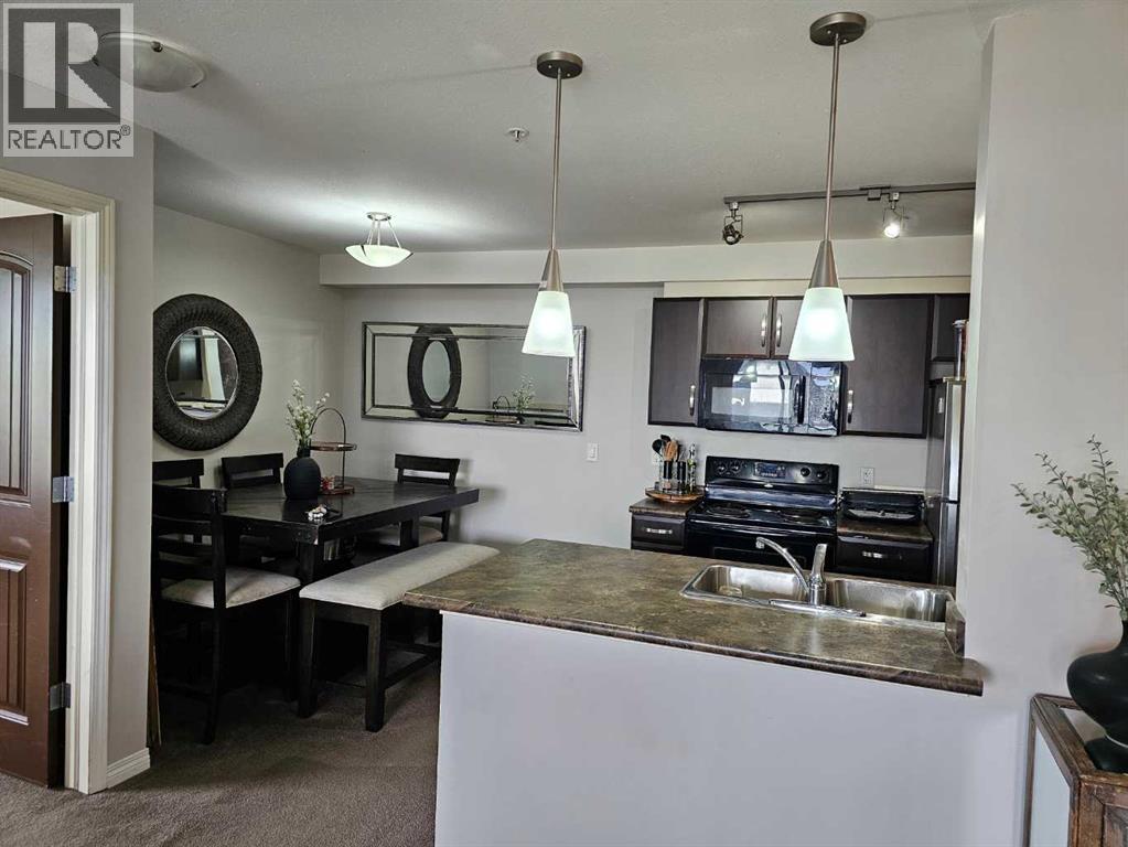 9120 96 Avenue Property Photo 2