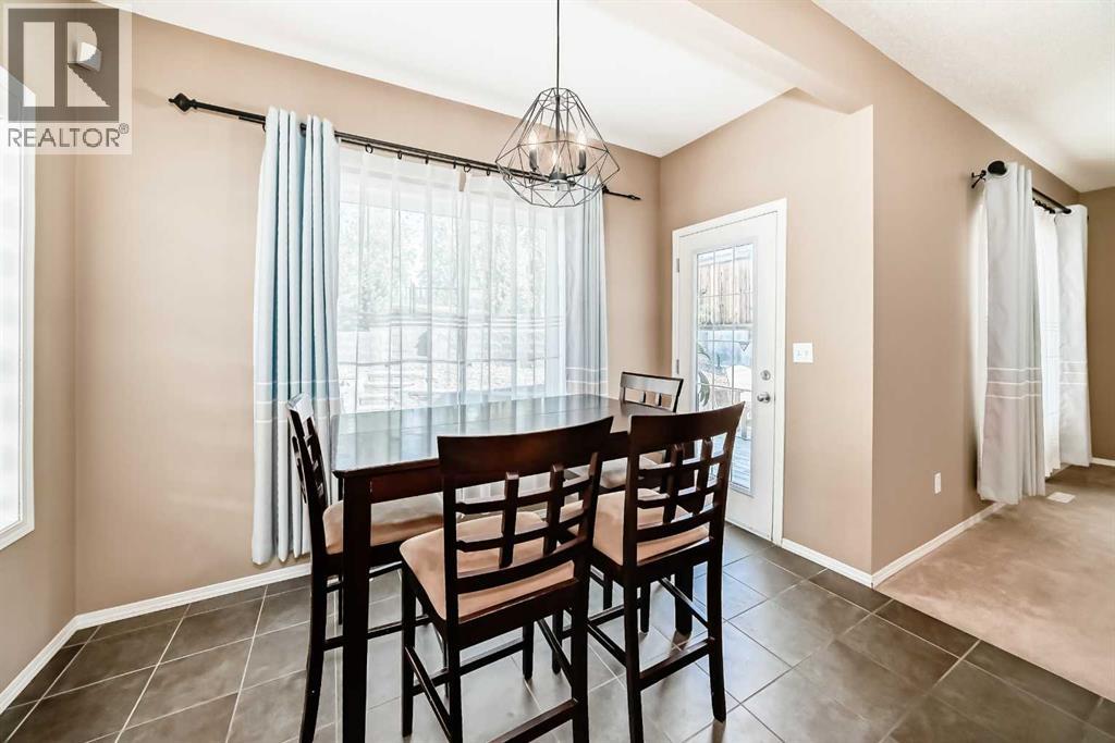73 Royal Birch Way Nw Property Photo 12