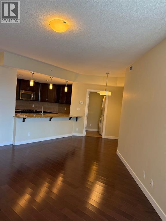 16 Varsity Estates Circle Northwest Property Photo 10