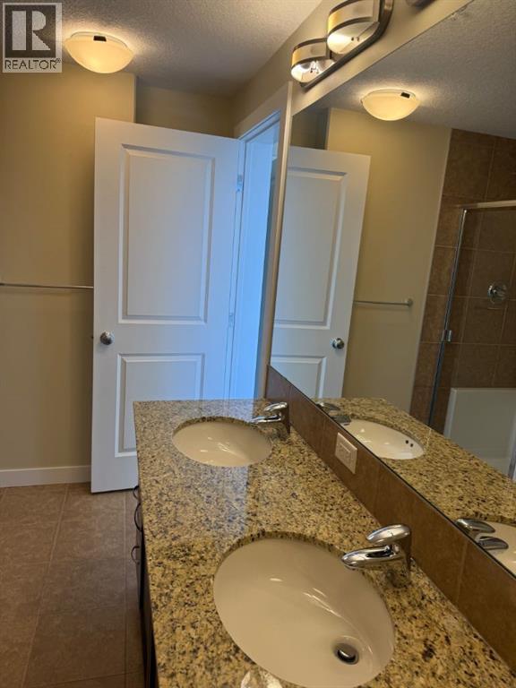 16 Varsity Estates Circle Northwest Property Photo 21