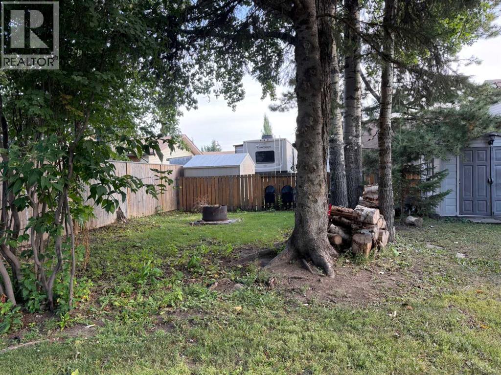1104 10 Street Se Property Photo 37