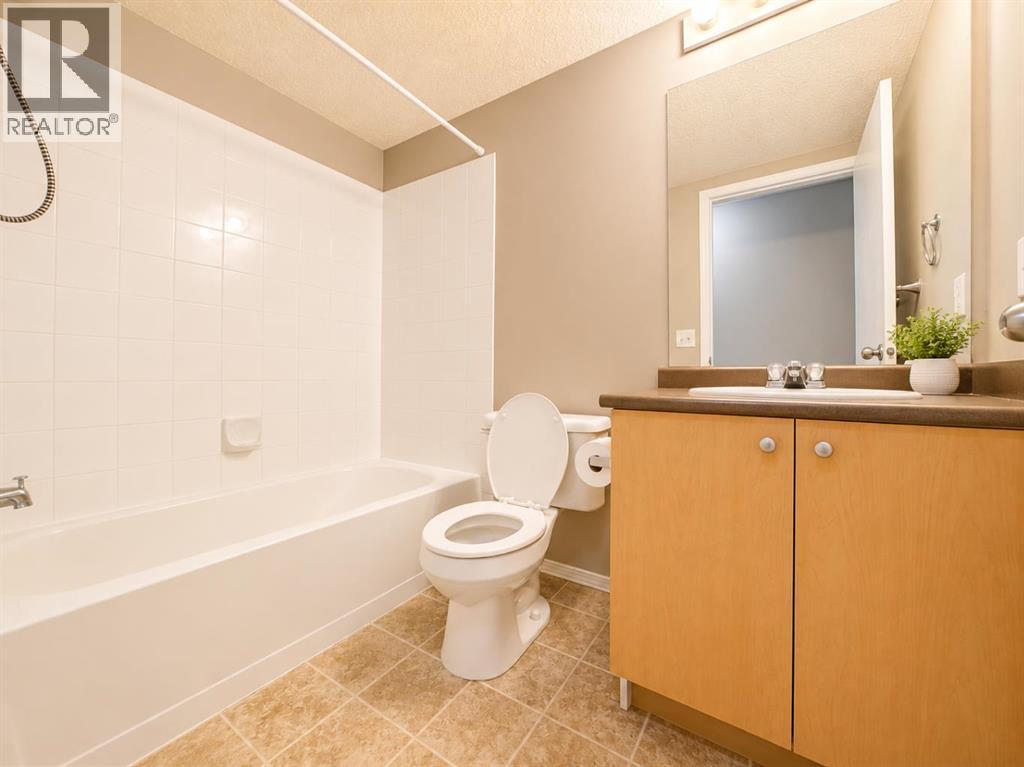 304 Mackenzie Way Southwest Property Photo 15