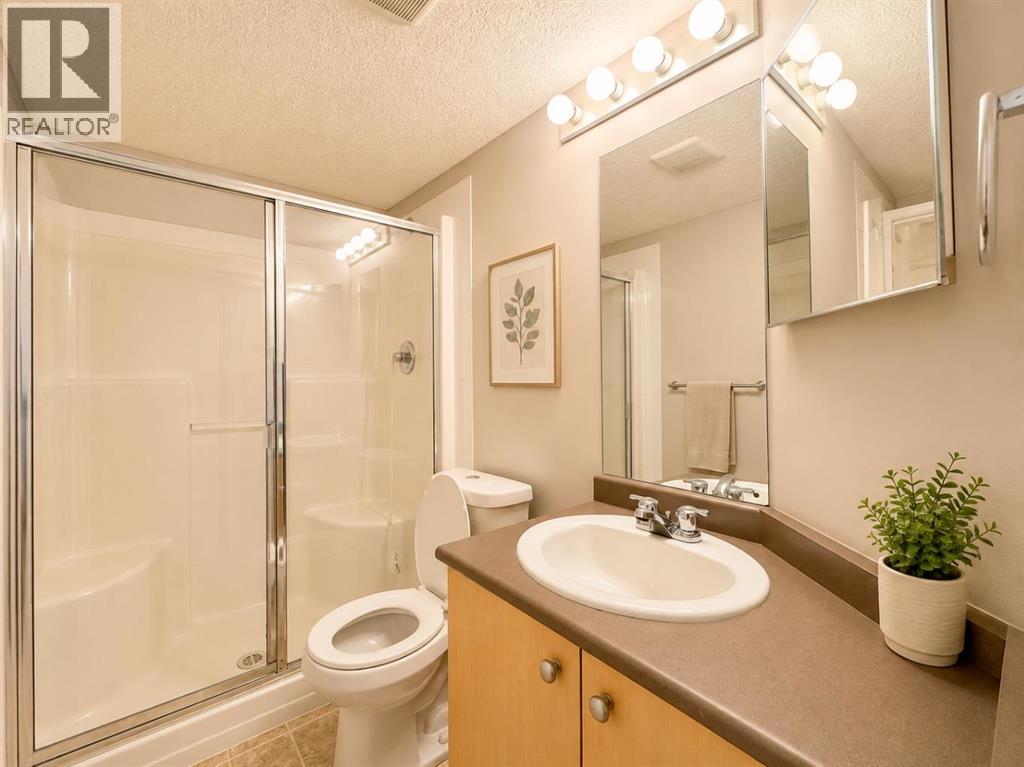 304 Mackenzie Way Southwest Property Photo 18