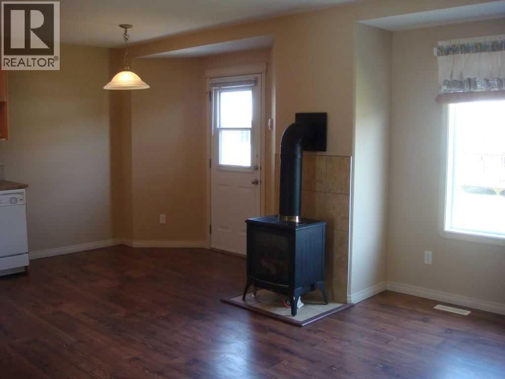 10150 121 Avenue Property Photo 15
