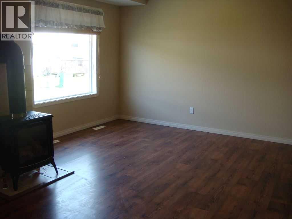 10150 121 Avenue Property Photo 16