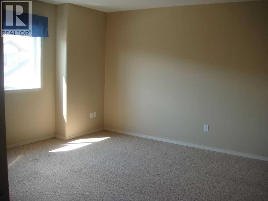 10150 121 Avenue Property Photo 17