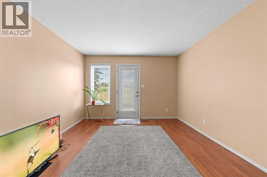 4503 69 Street Property Photo 11