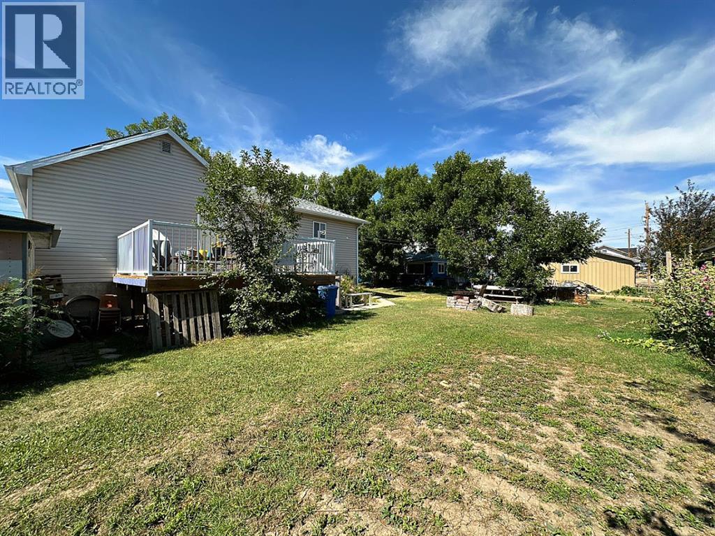 379n 300 E Property Photo 6