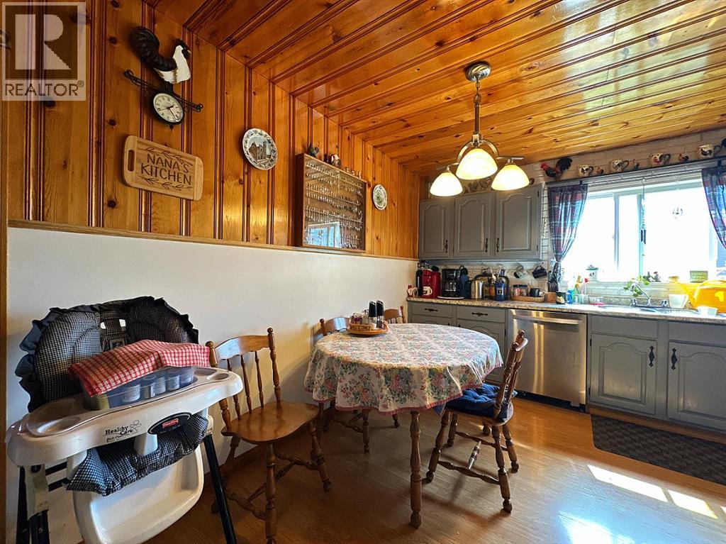 379n 300 E Property Photo 20