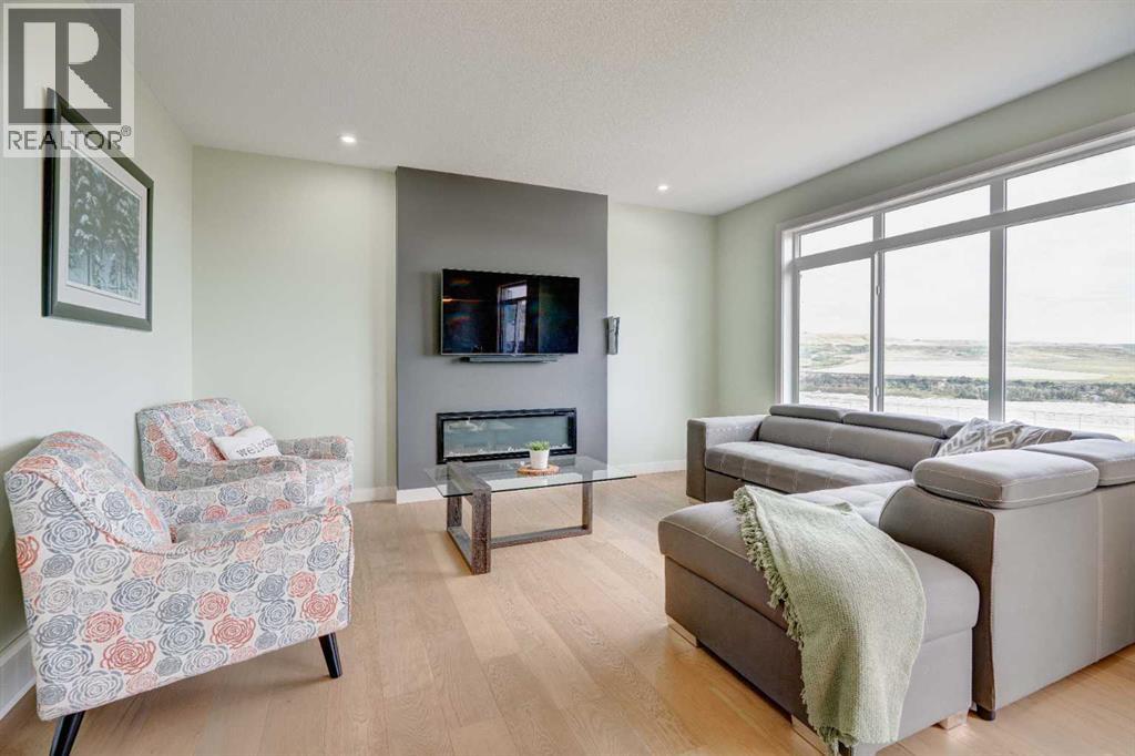 110 Precedence View Property Photo 14
