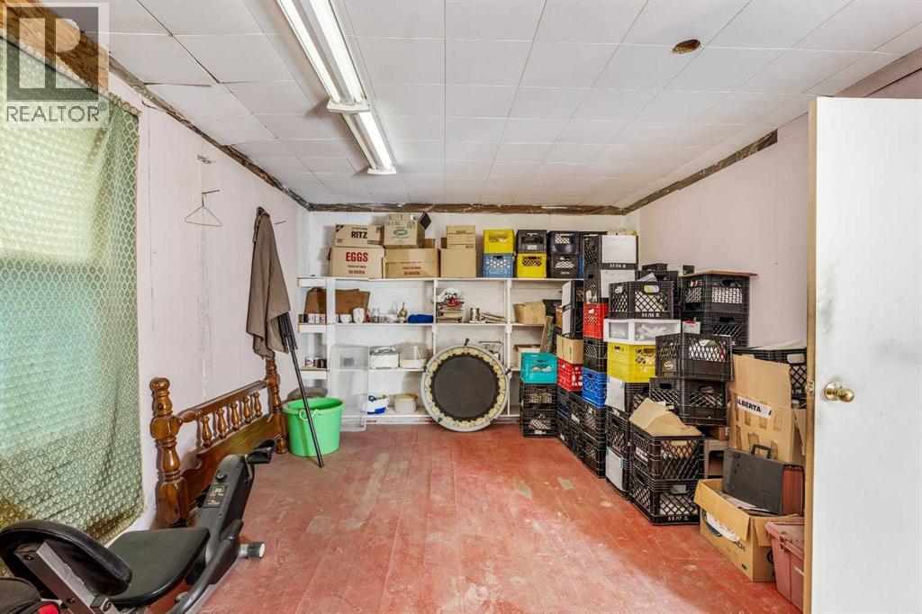 417 2 Avenue N Property Photo 17
