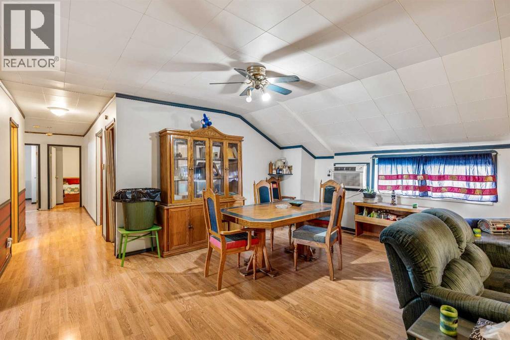 417 2 Avenue N Property Photo 23