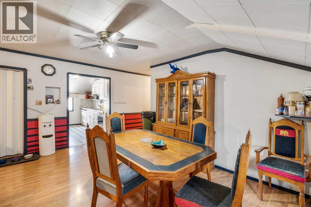 417 2 Avenue N Property Photo 24