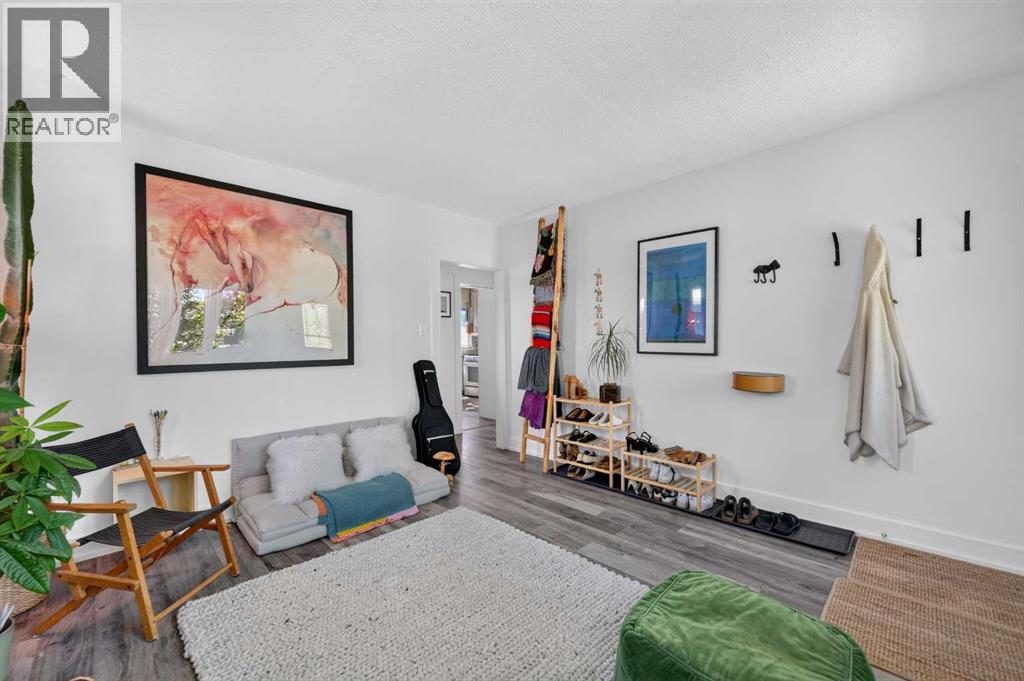 1212 Bantry Street Ne Property Photo 4
