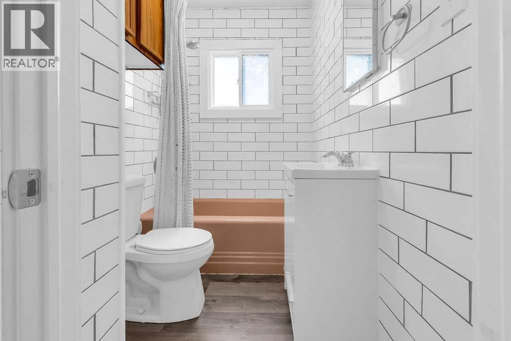 1212 Bantry Street Ne Property Photo 10