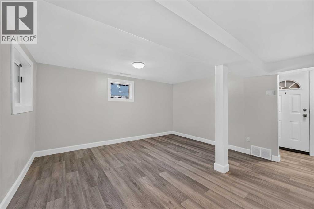 1212 Bantry Street Ne Property Photo 16