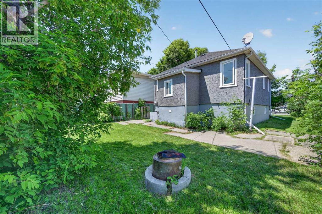 1212 Bantry Street Ne Property Photo 24