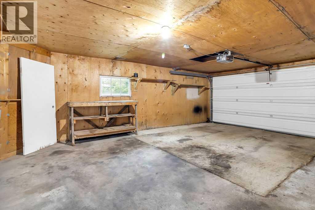 1212 Bantry Street Ne Property Photo 27
