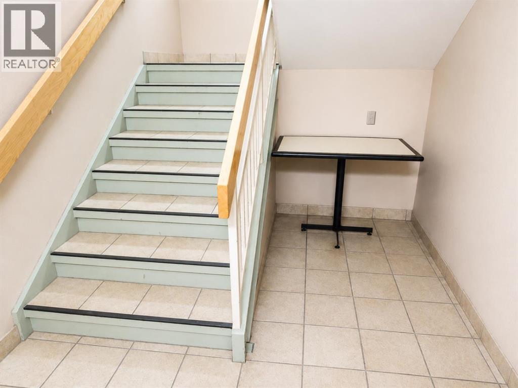 4826 50 Street Property Photo 8