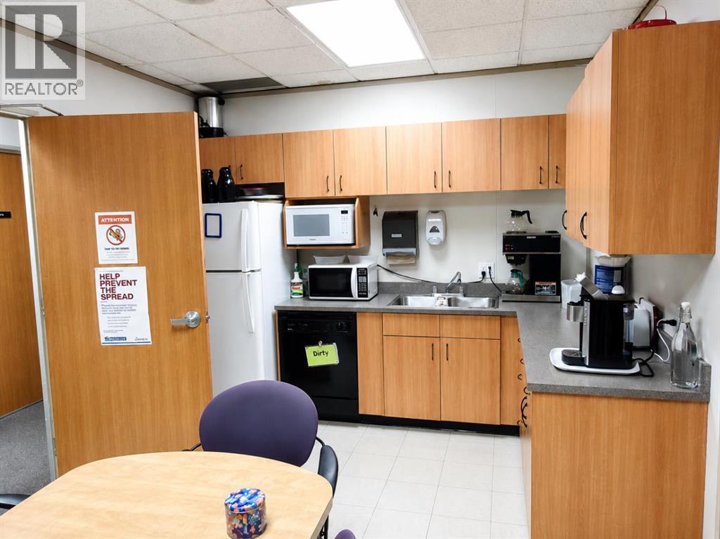 4826 50 Street Property Photo 14