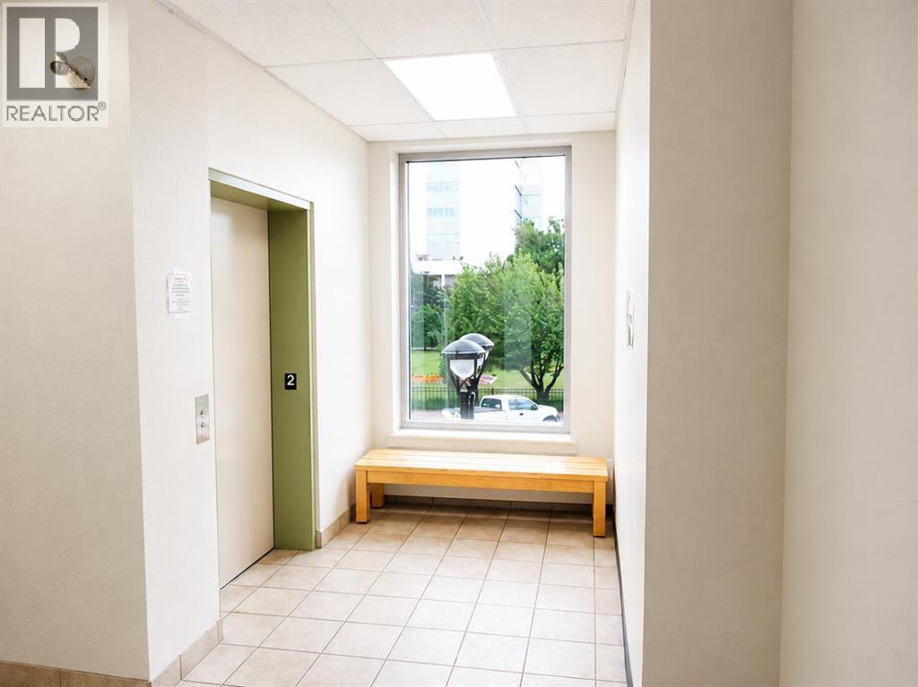 4826 50 Street Property Photo 19