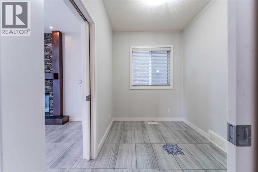 189 Evansridge View Nw Property Photo 9