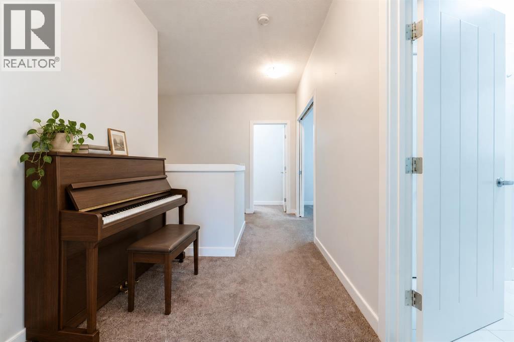 189 Evansridge View Nw Property Photo 15