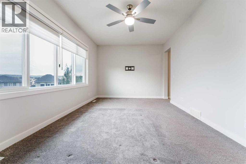 189 Evansridge View Nw Property Photo 19