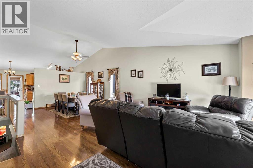 230 Park Meadows Drive Se Property Photo 4