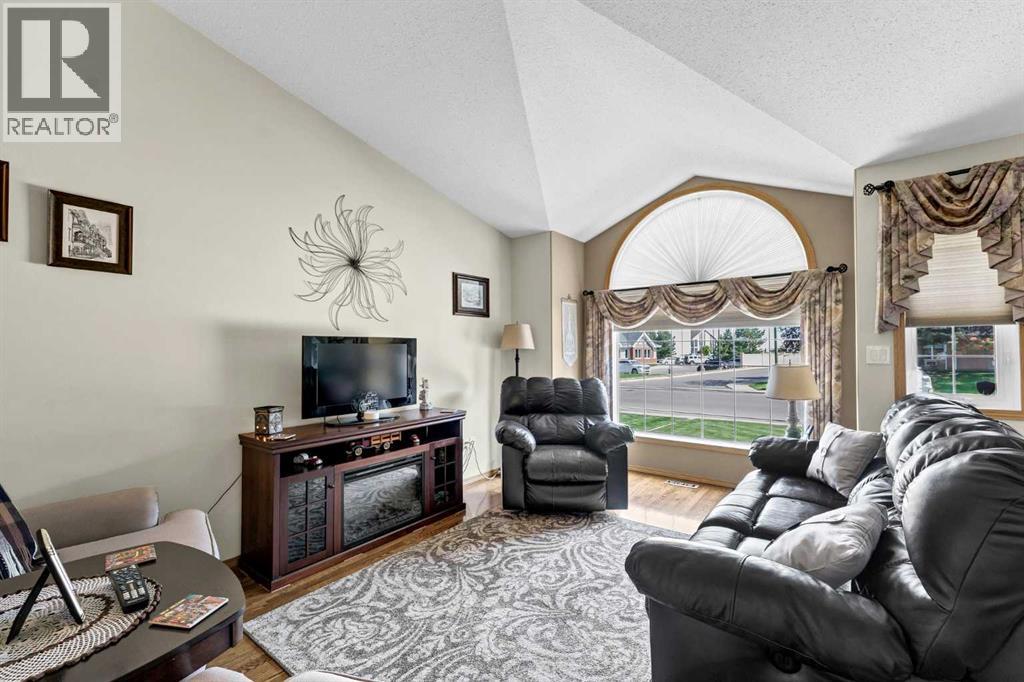 230 Park Meadows Drive Se Property Photo 6