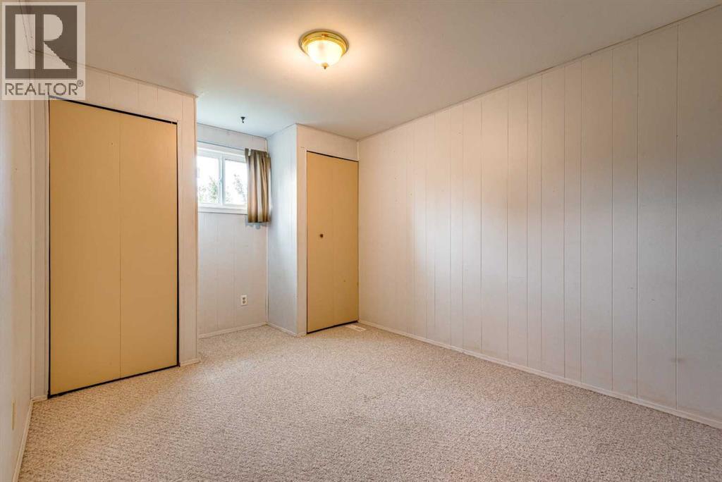 215 2 Avenue Ne Property Photo 19
