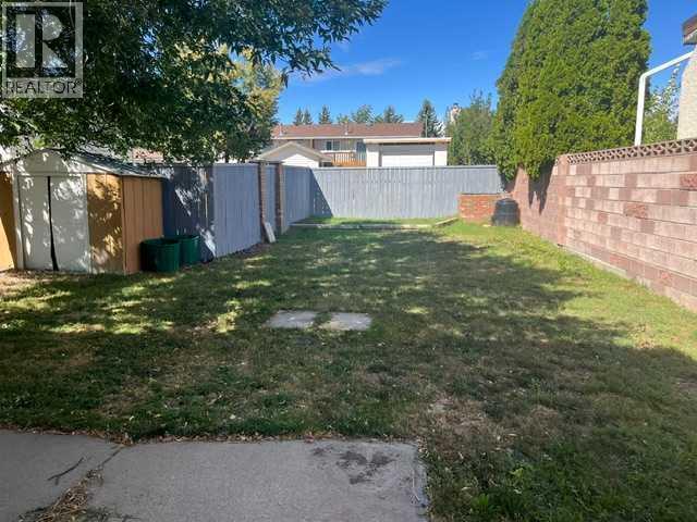 9 Sheridan Road W Property Photo 10