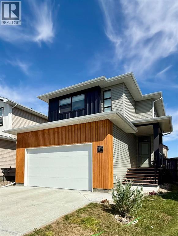 1219 Pacific Circle W Property Photo 1