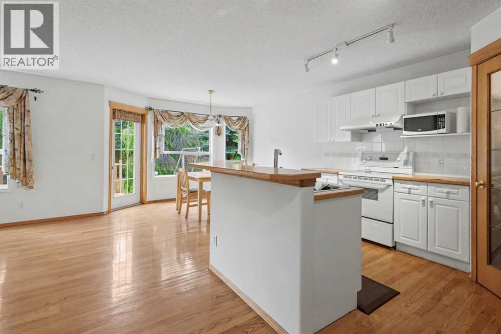 142 Somerset Park Sw Property Photo 5