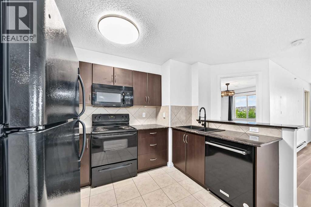 60 Panatella Street Northwest Property Photo 3