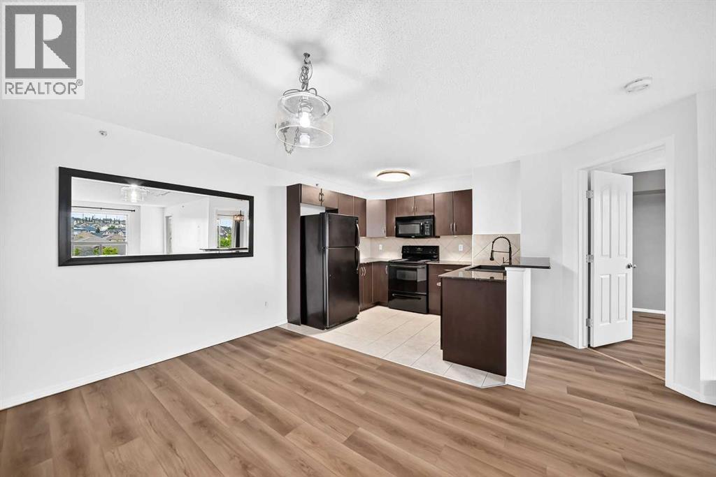 60 Panatella Street Northwest Property Photo 4