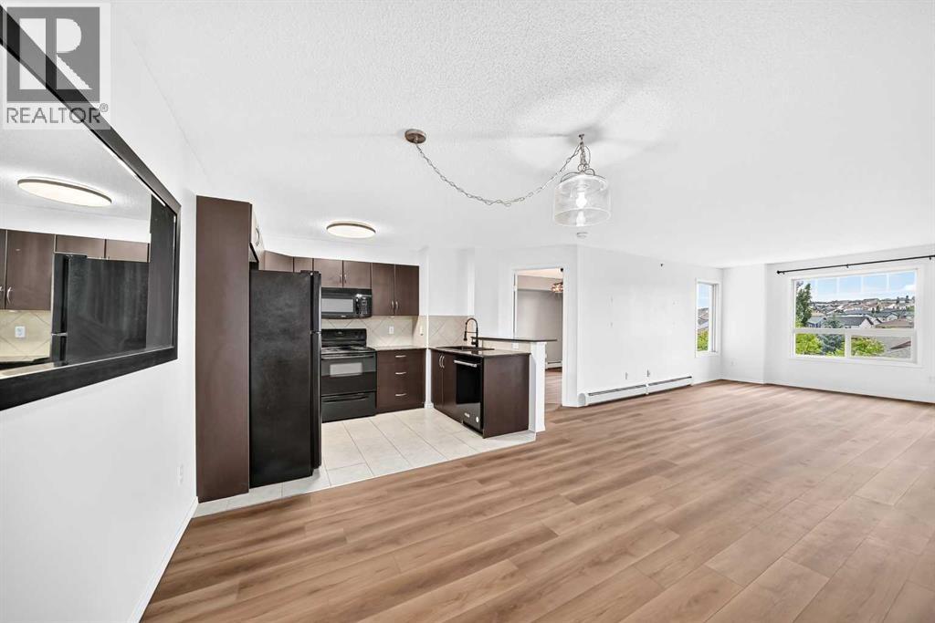 60 Panatella Street Northwest Property Photo 5