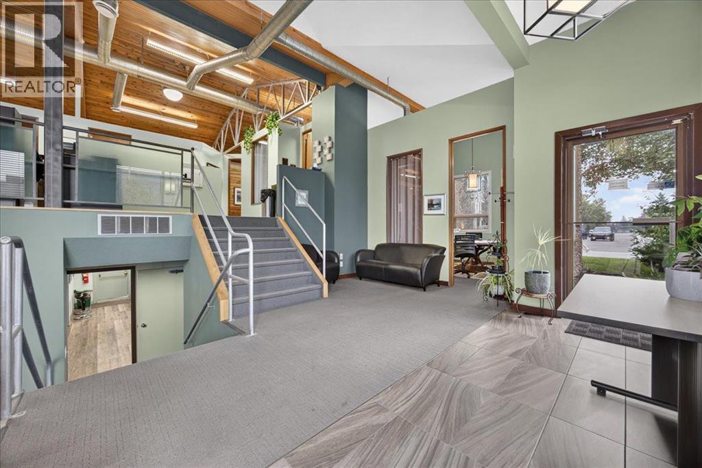 303 19 Street Nw Property Photo 8