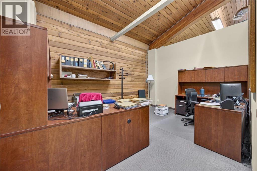 303 19 Street Nw Property Photo 15