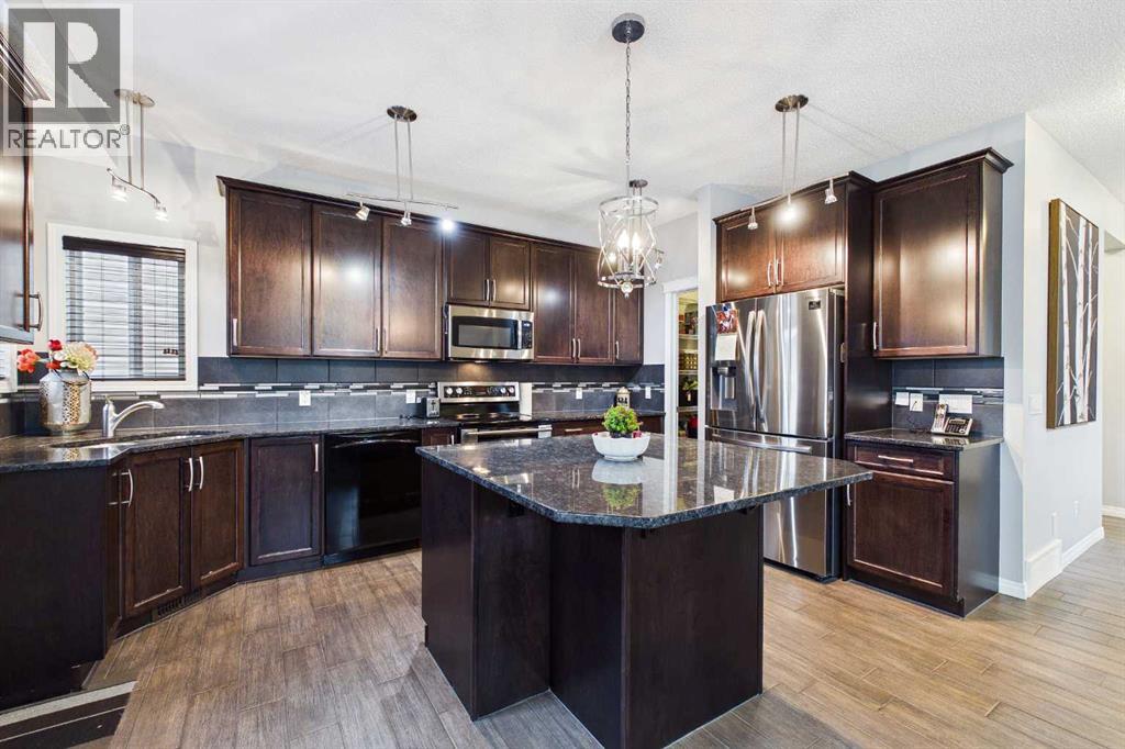 8 Sage Bank Road Nw Property Photo 2