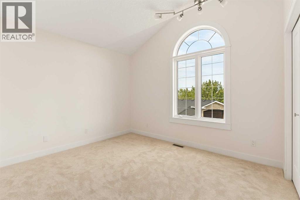 39 Alexa Close Property Photo 34