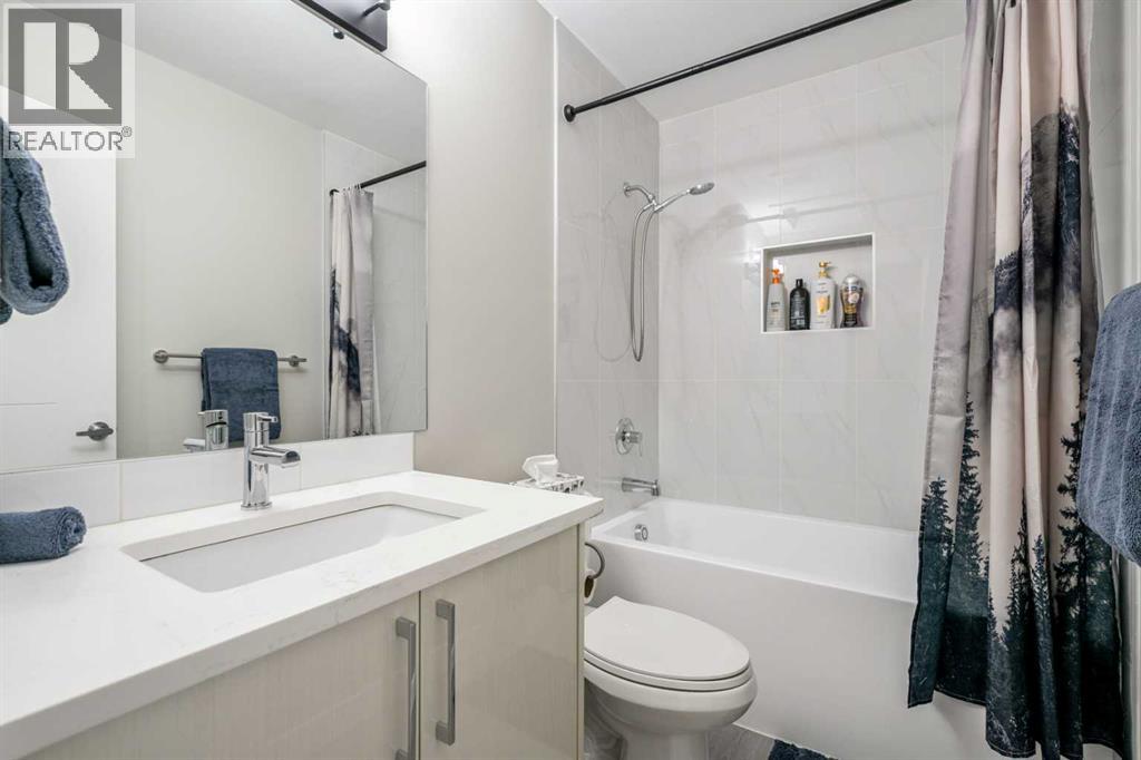 471 Northmount Drive Nw Property Photo 11