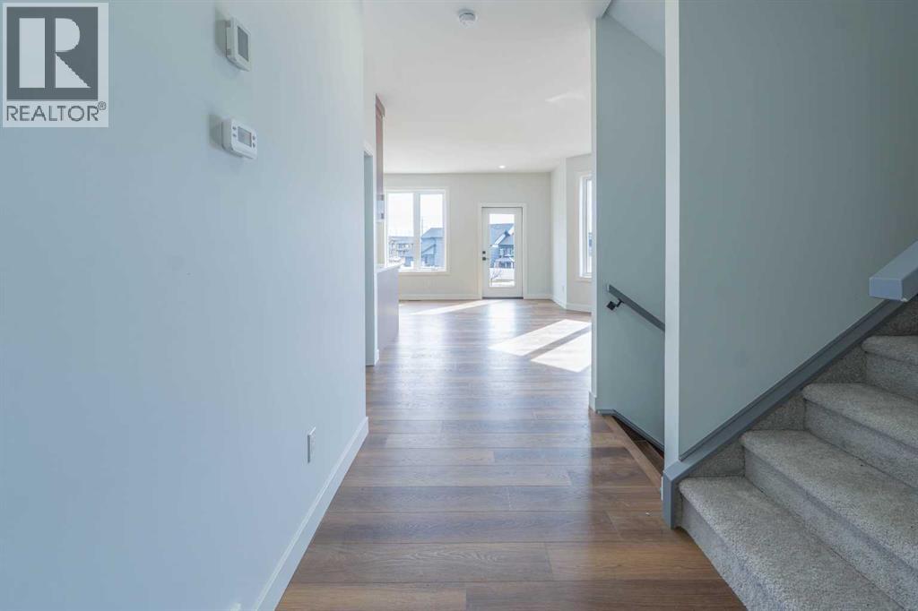 49 Lowden Close Property Photo 7