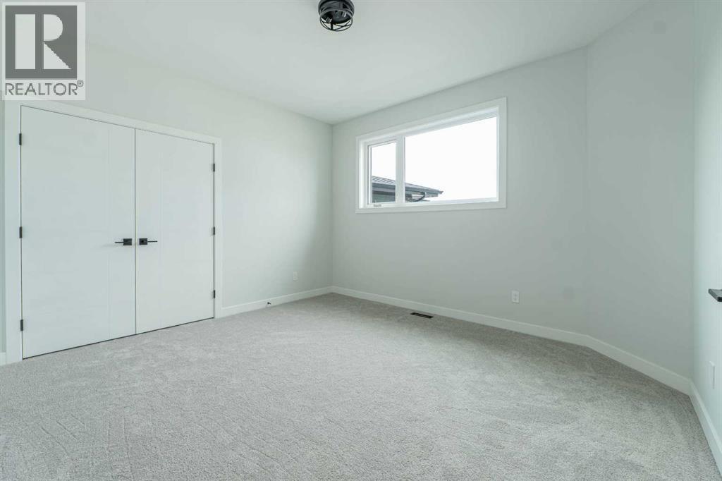 49 Lowden Close Property Photo 22