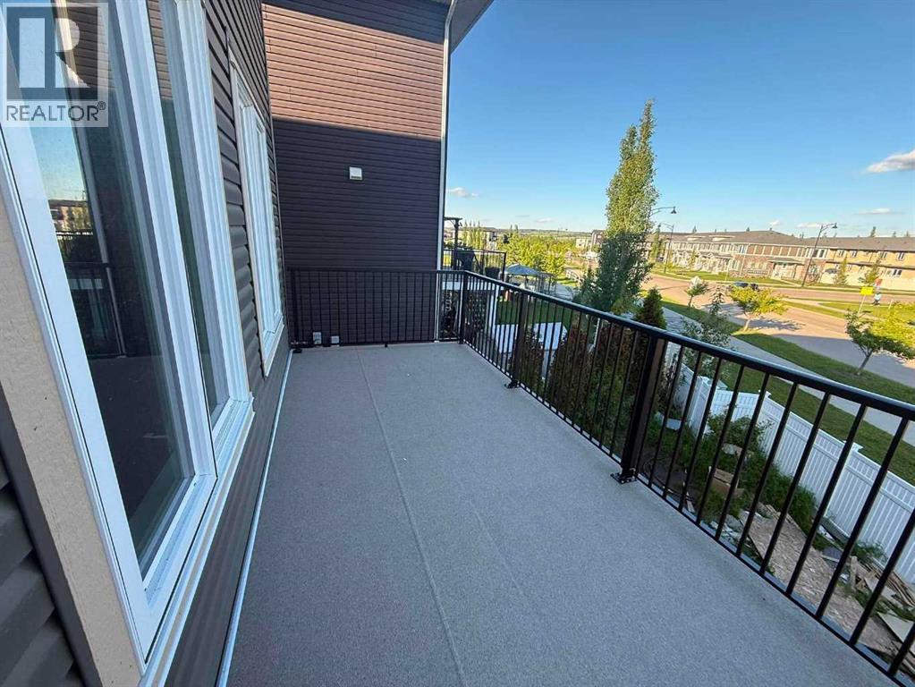 49 Lowden Close Property Photo 31