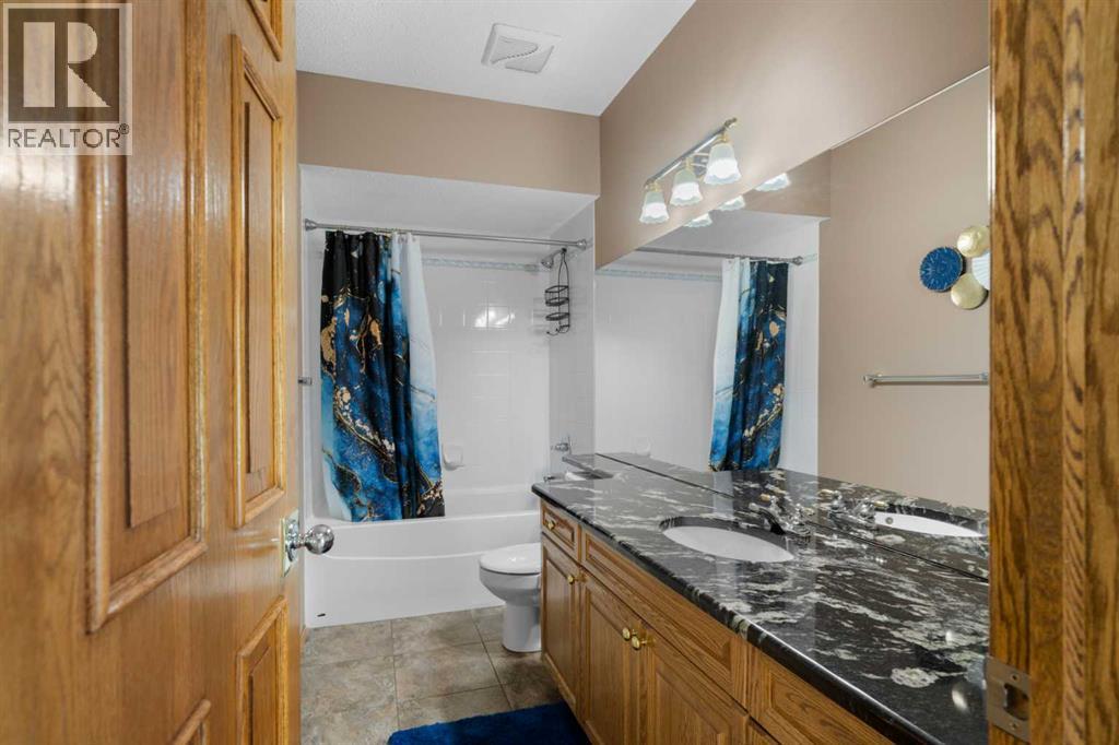 138 Gleneagles View Property Photo 29