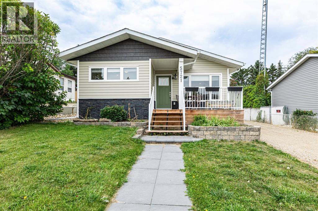 5721 51 Avenue Photo de la propriété 1