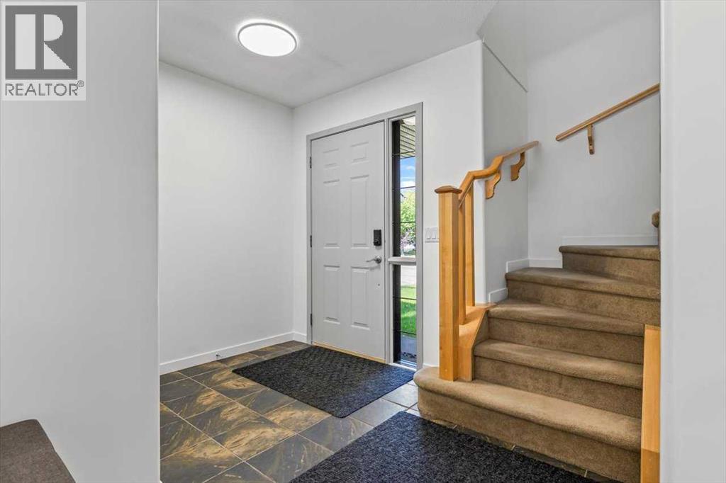 57 Everwillow Boulevard Sw Property Photo 3