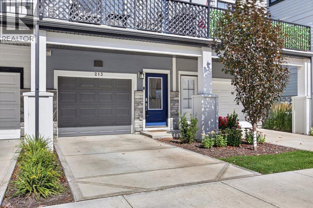 213 Les Jardins Park Se Property Photo 6