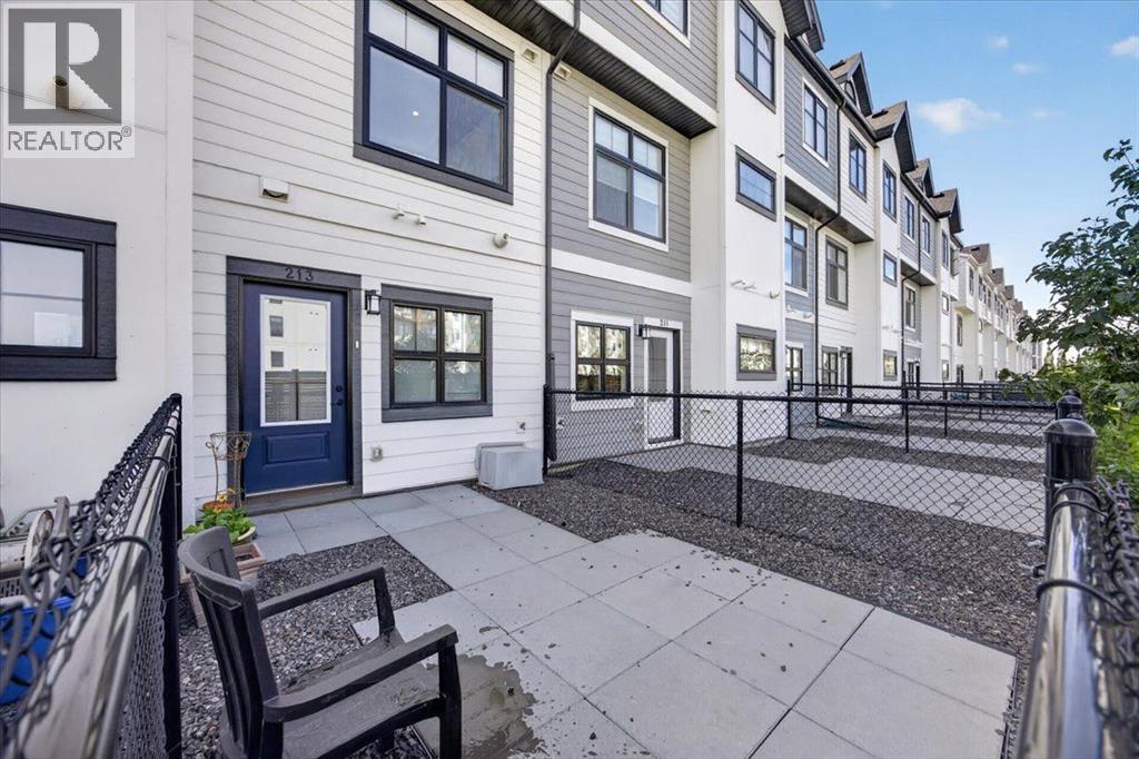 213 Les Jardins Park Se Property Photo 44